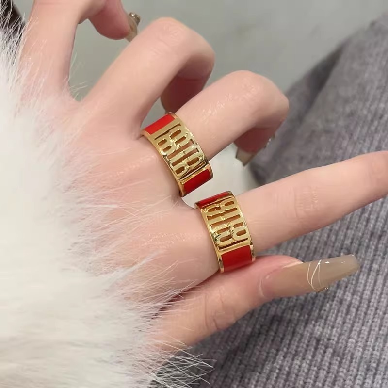 M necklace 2026 new Miu M gold enamel letter wide ring, trendy, light luxury, high-end, vintage, plain band ring