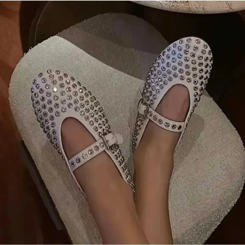 Women Casual Shoes Luxury Crystal Rhinestone Fishnet Ballet Flats Woman female sneakers Brand Design Rivet Studs Mesh Mary Jane Shoes Ladies Summer