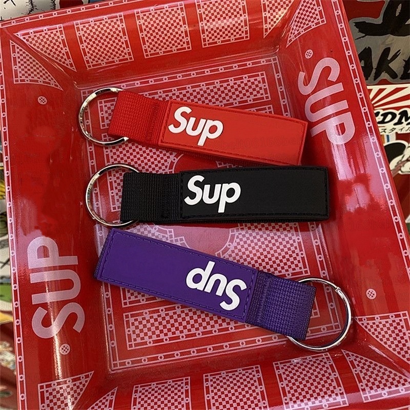 Designer keychain men women luxury bag charm letters key chain designer car keyring fashion Classic Lanyard black color keyrings bag pendant keychai
