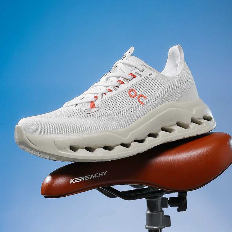 Casual Shoes Men's Running Shoes Breathable Mesh Shock Absorption Hollow Out Sole Lightweight Sports Sneakers Non-slip Walking Shoes H261016