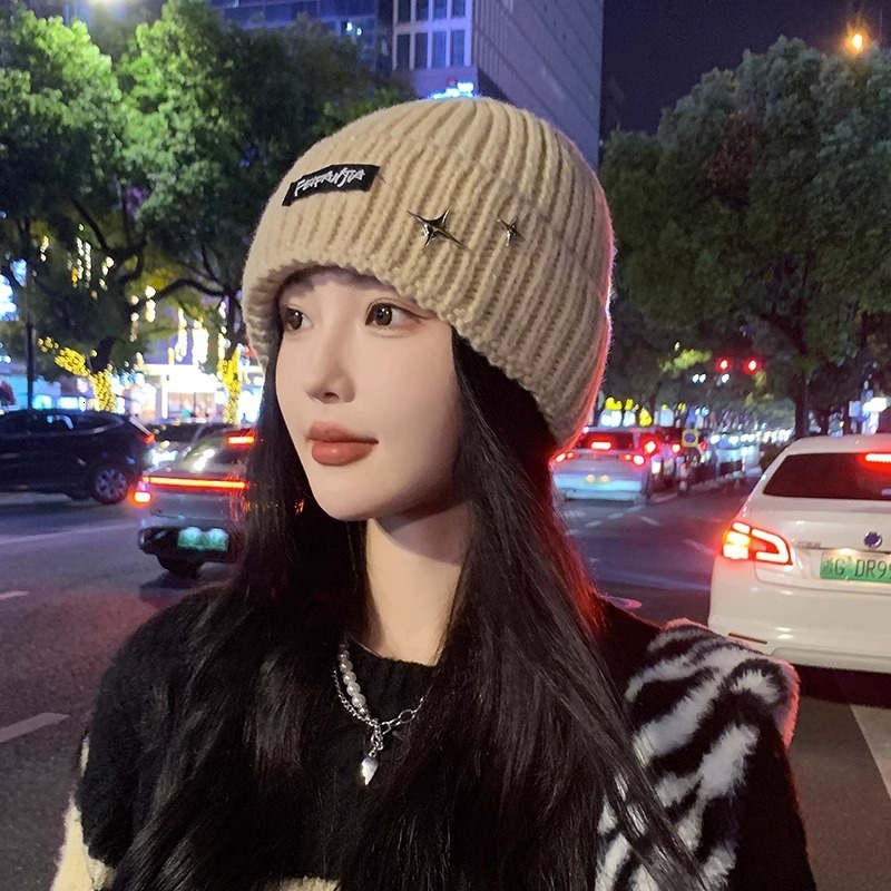 Letter-print knitted hat for women, autumn and winter, versatile, large head circumference, warm, ear-protecting, woolen hat, Japanese style, face-s