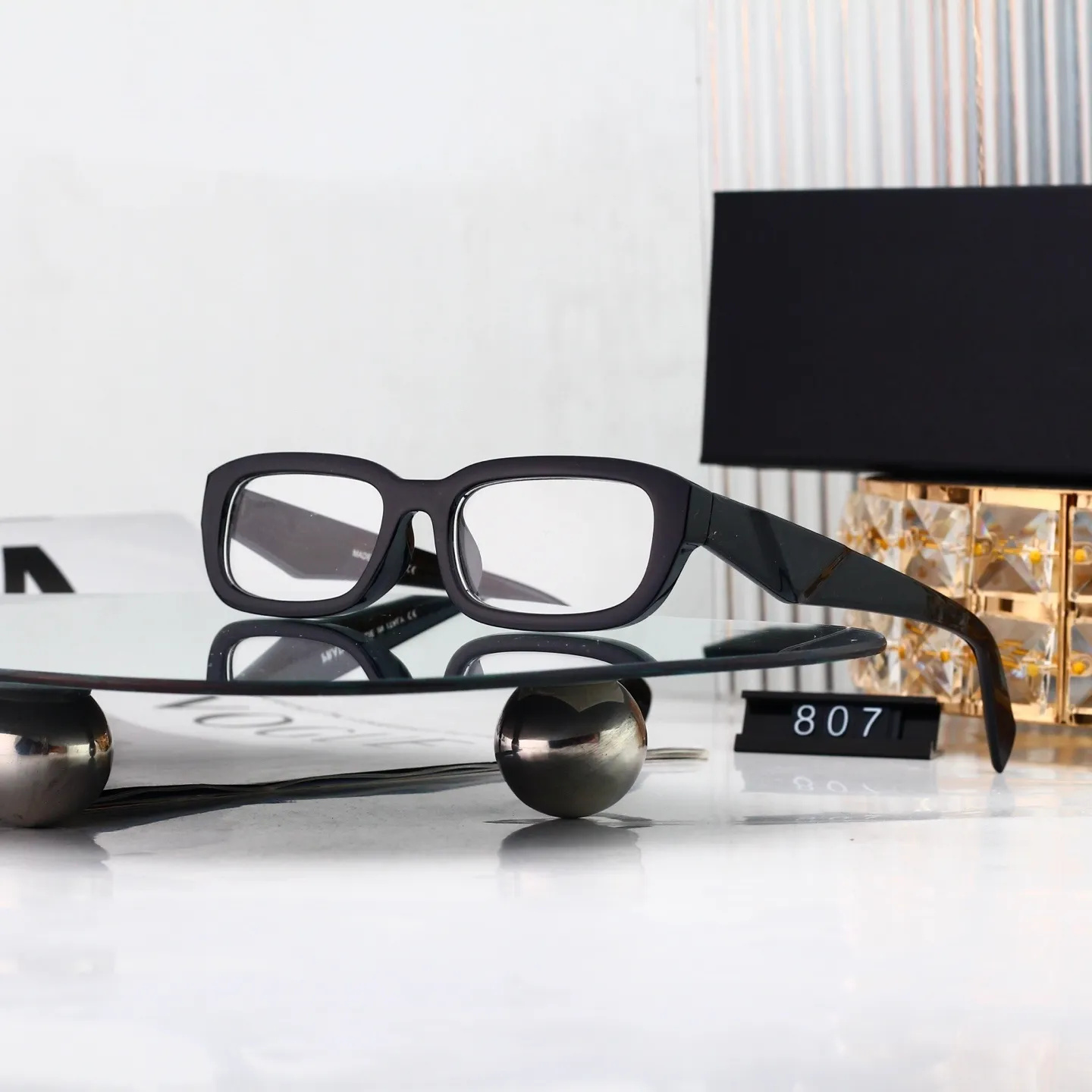 Top luxury Sunglasses lens designer womens Mens Goggle senior Eyewear For Women eyeglasses frame Vintage Metal Sun Glasses KL 807