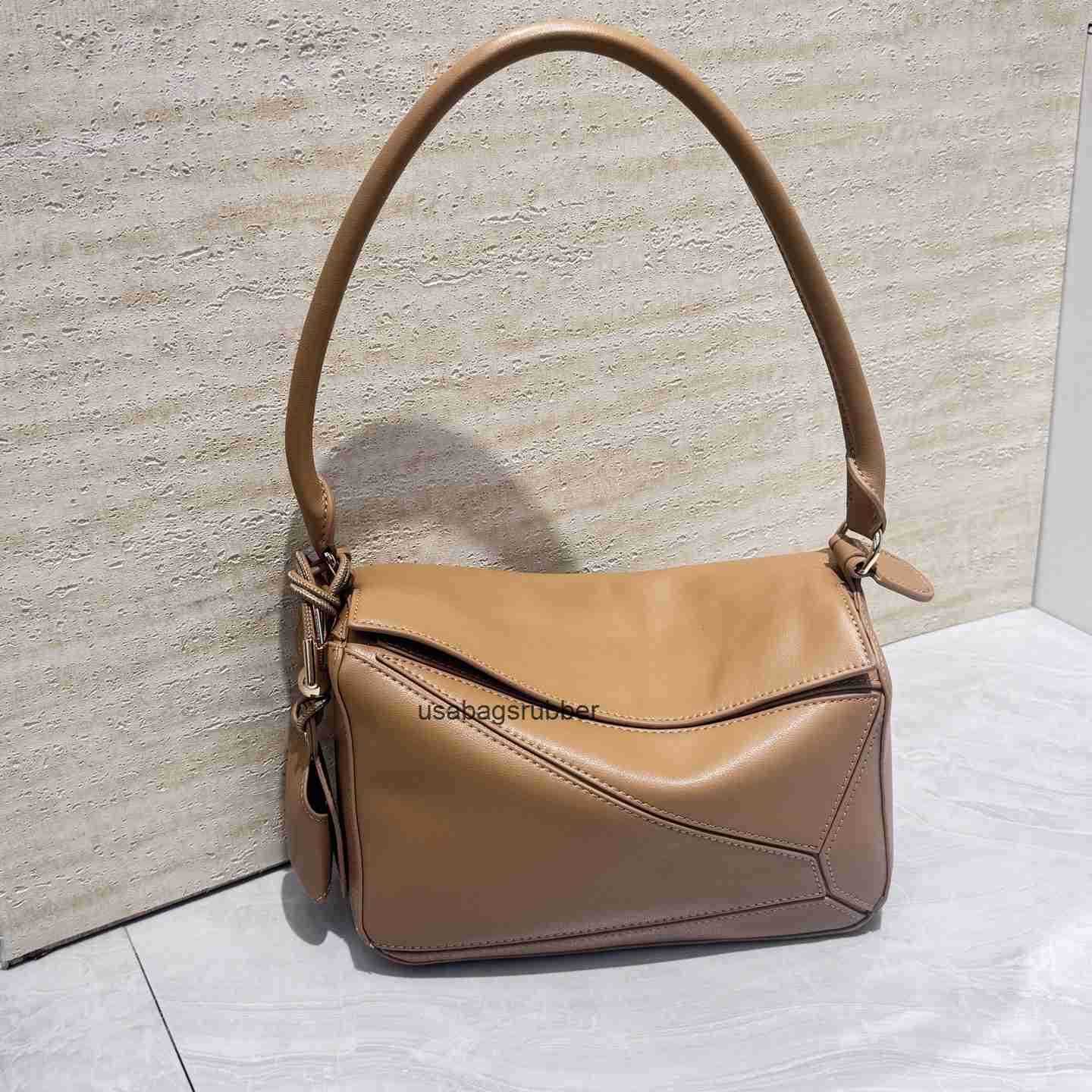 Luxury Designer Style handle geometric bag casual and relaxed style unisex shoulder handbag leather crossbody bag