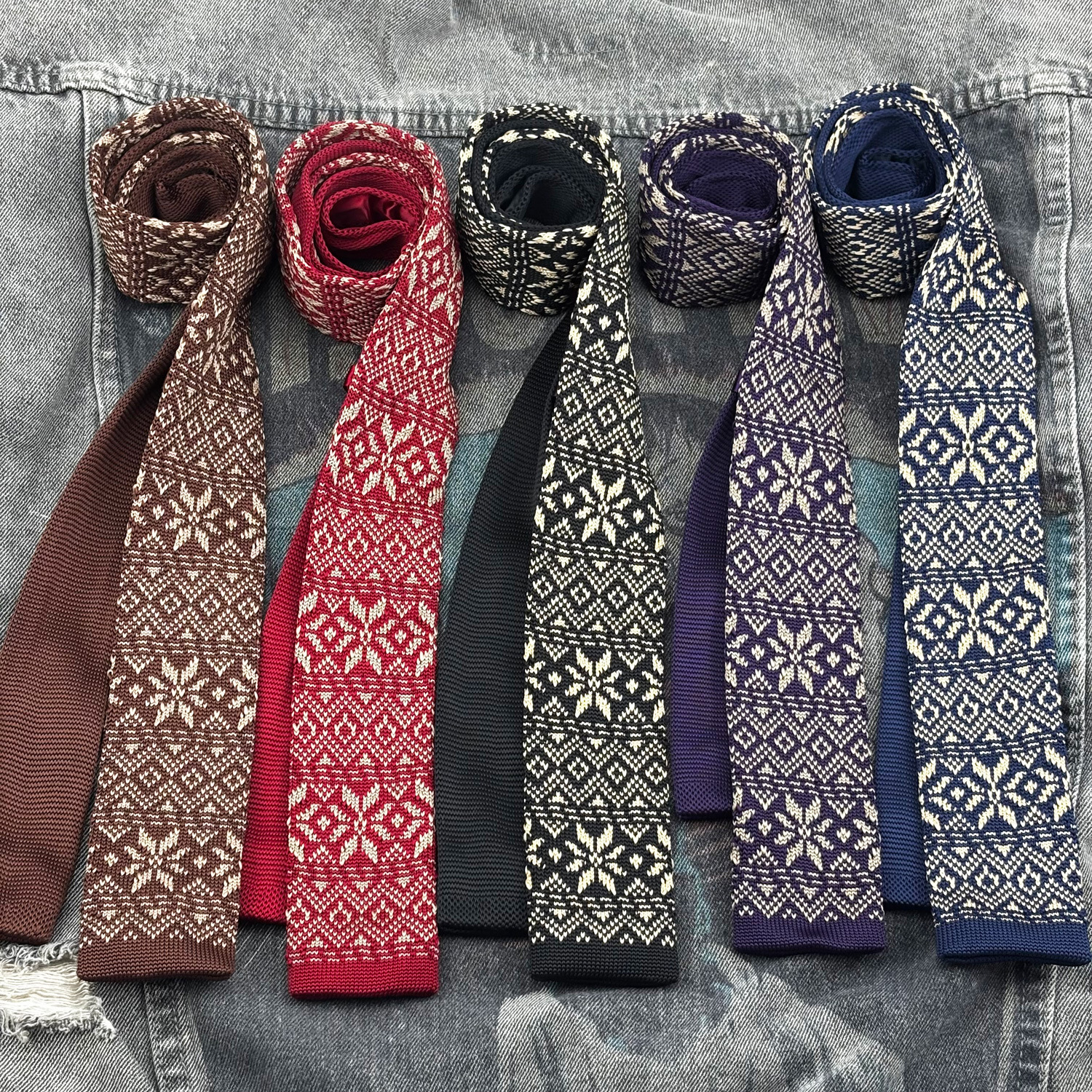 Autumn winter shirt accessories: retro Fair Isle flat-knit tie, handmade, men women, suitable for students, in brown and a shade of "maillard&q
