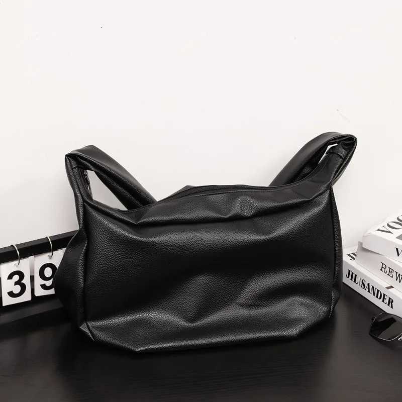 Designer Bag Totes Crossbody New Men's Korean Style Dumpling Sling Bags Men Soft PU Leather Shoder Messenger Bag Large Capacity Travel Bag J261