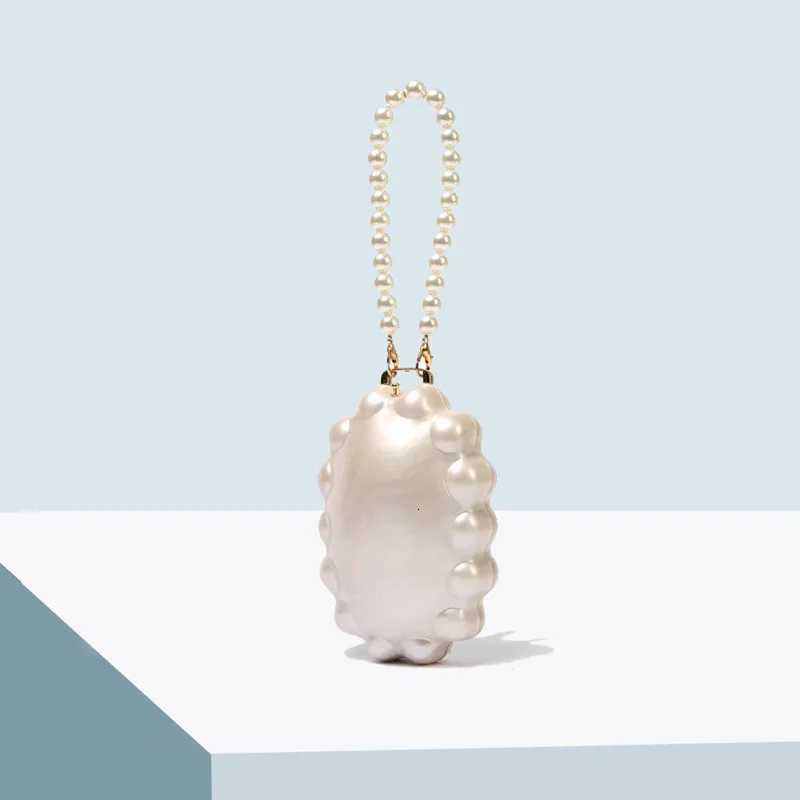 Evening Bags Lightweight Acrylic Shell Clutch Bag Women Pearl Chain Elegant Daisy Purse Simple Fashion Evening Shoulder Handbag 2025 H261016