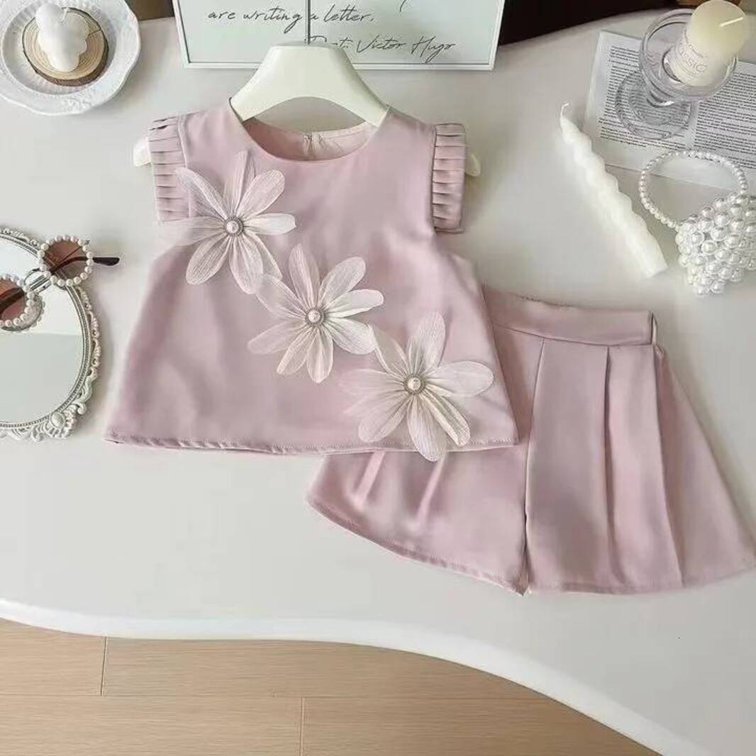 Boys Clothing Set Designer Kids Clothing 2026 Summer Girls Chic 3D Flower Flutter baby 2pcs Sleeve Top Shorts Set Baby Girl Two Piece Outfit Toddl