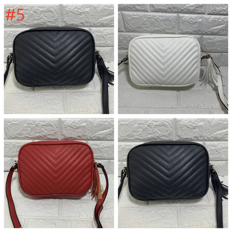 Women Luxury Designer Quilted Camera Crossbody Bag Multi Color Black White Optional Tassel Leather Messenger Purse Blogger Hot Girl Fashion Ladies D
