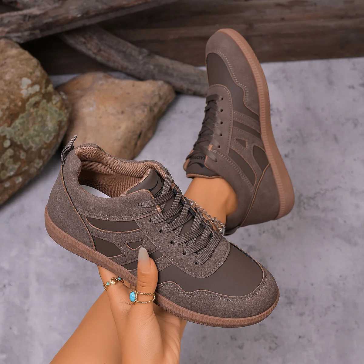 Casual Shoes New 2026 Ladies Black Soft-soled Comfortable Sneakers Women's Leisure Joker Walking Shoes Tenis Feminino Zapatillas Mujer H261016