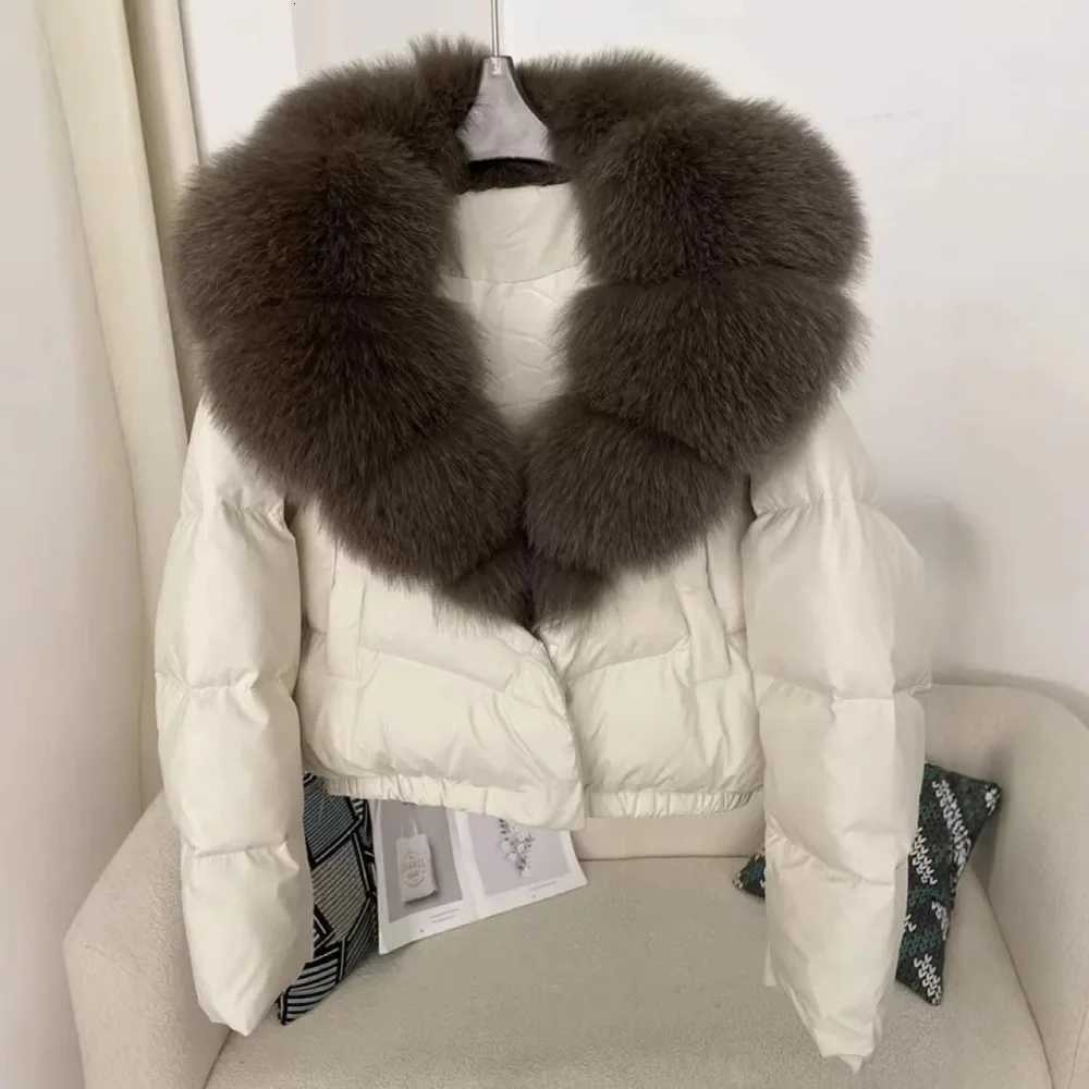 Women's Down Parkas 2026 Winter New Parka Down Jackets Women's Big Faux Fur Collar Thickened Coats Pocket Design Warm Fashion Elegant Shor