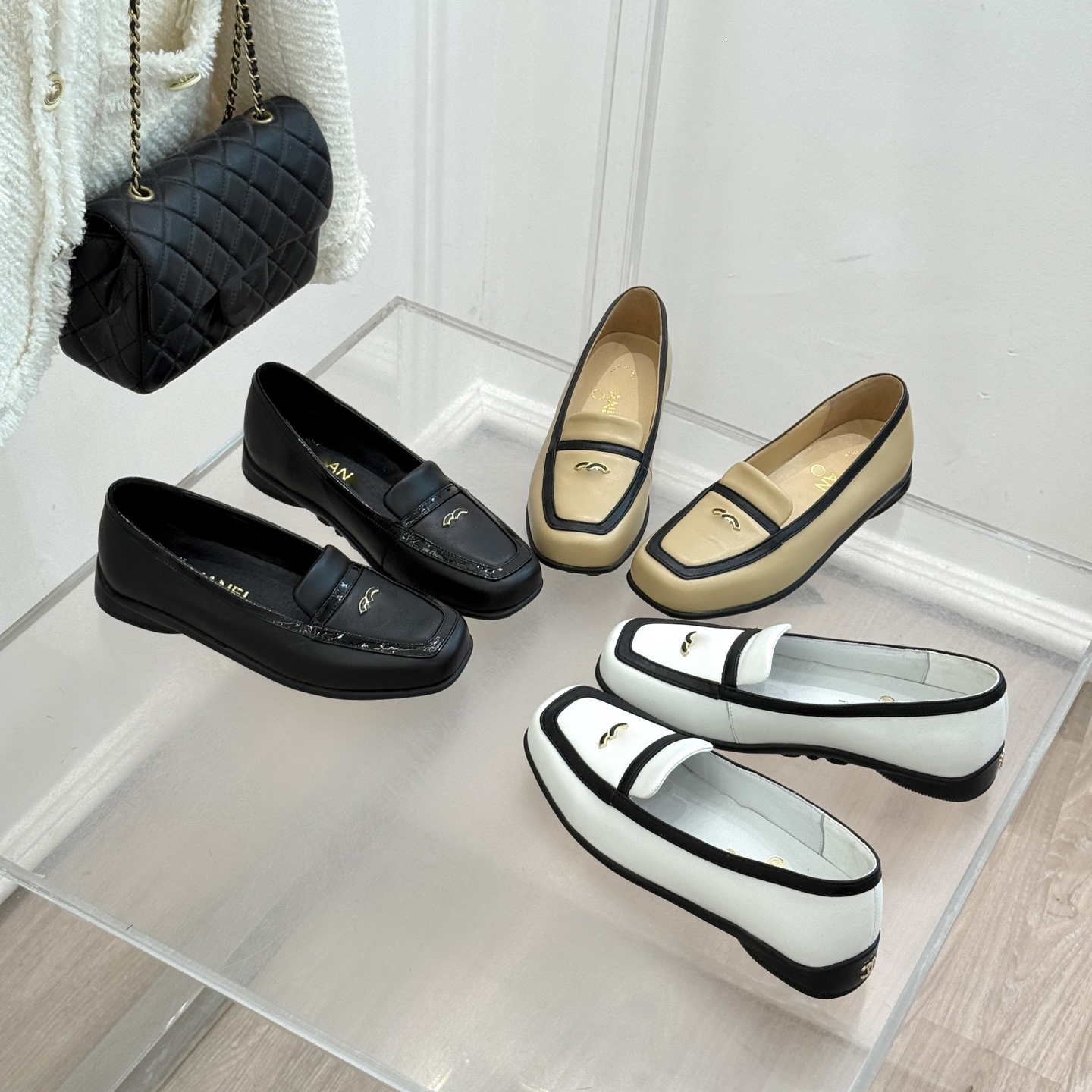 Designer Mules for Women Patent Leather Luxury Square Toe Flat Slip Loafer Casual Spring Autumn Fashion Everyday Dating Party Travel Classic Office