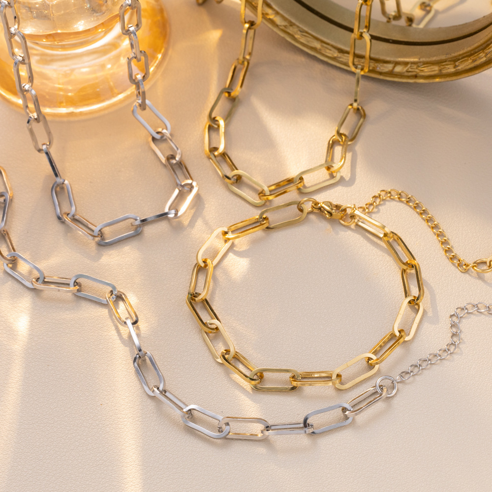 European And American Style Cross Thick Hip Hop Simple Titanium Steel Necklace For Women Fashion Versatile Geometric Short Clavicle Chain Set