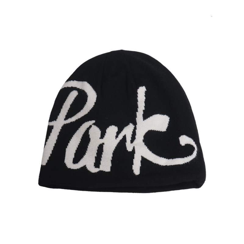 Women's double-sided knitted beanie, 2025 new autumn style, large head circumference, makes face look smaller, suitable for travel in Sichuan