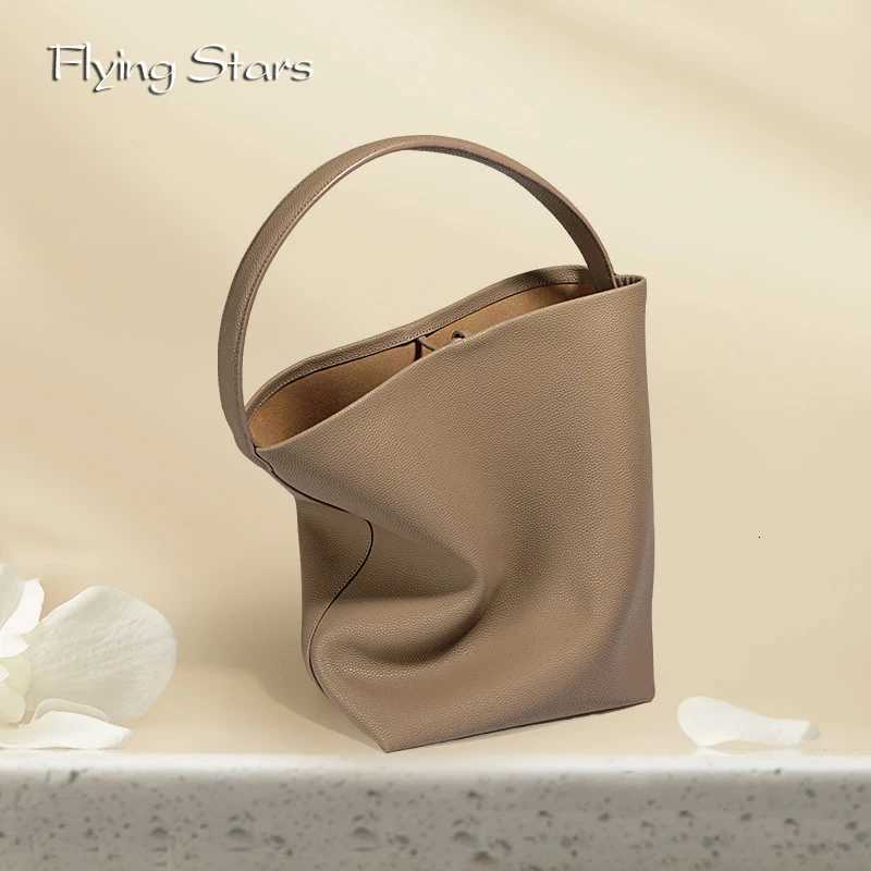 Evening Bags Large Capacity Genuine Leather Bucket Bag Top Layer Cowhide Fashion Shoulder Bag Designer Casual Handbag 2025 Bag H261016