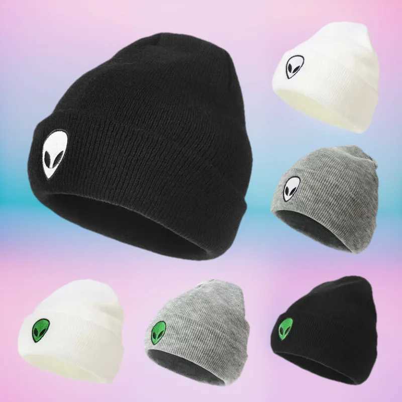 Beanie/Skull Caps Knitted Beanies Hats Lovely Alien Ghost Skull Embroidery Cap for Autumn Winter Men Cap Warm Melon Cap Street Head Women Gifts Q261