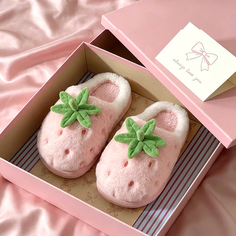 Women's cotton slippers autumn and winter, thickened plush for indoor use, warm, thick-soled, non-slip, cute strawberry design, with a heel wra