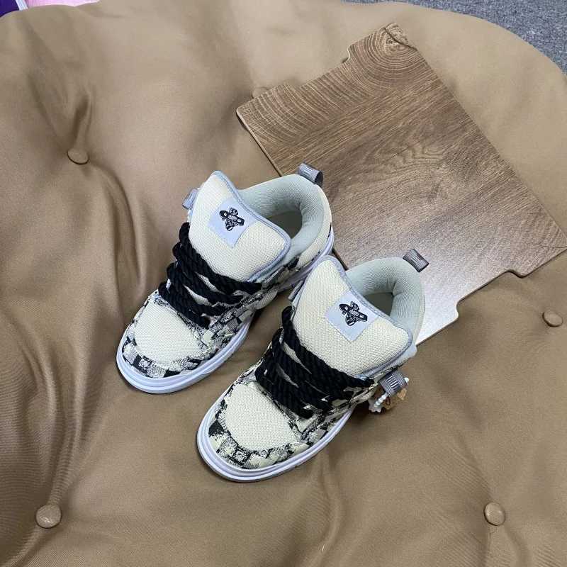 Winter New Style Off-White Thick Tongue Loafers Large Size Men's Fashion Casual Shoes Breathable Trendy Versatile Sneakers for Men Q261015