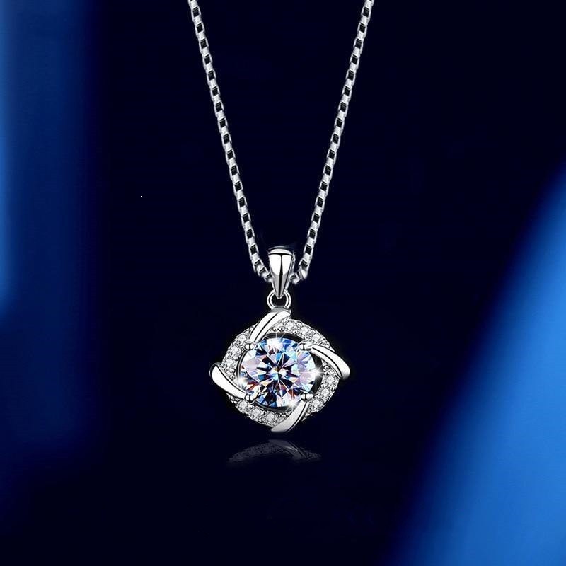Huitan Creative Four-Leaf Clover Necklace For Women, Copper With Full Zirconia, Dreamy Windmill Pendant, Light Luxury Niche Ins Sweater Chain