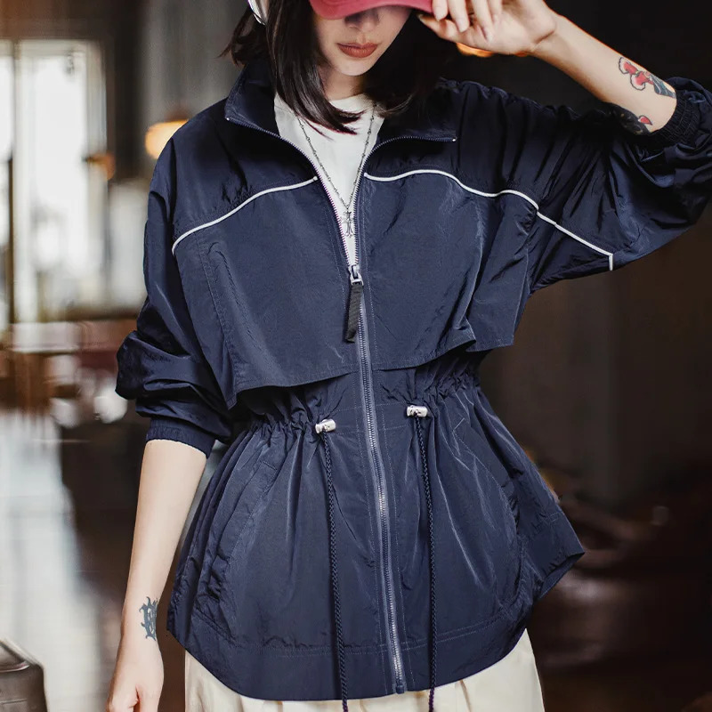 Maden Women's Lightweight Stand Collar Short Windbreaker Jacket Navy Blue Contrast Parka with Waist Cinching for Spring and Fall 261015
