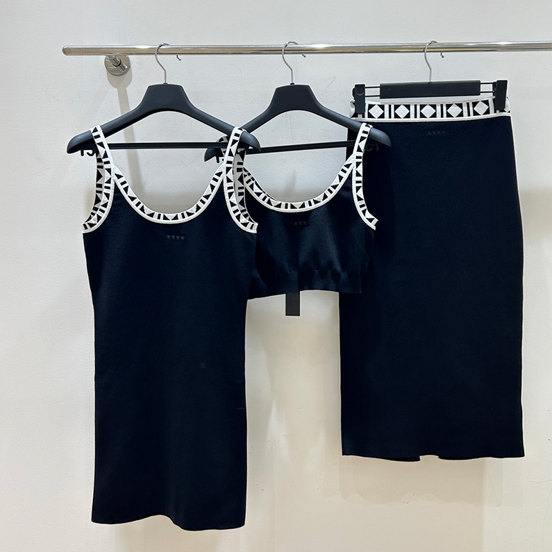 Chic Sleeveless Knit Tanks Women Designer Embroidery Sexy Mini Dress Summer Party Holiday Home Skirt for Women