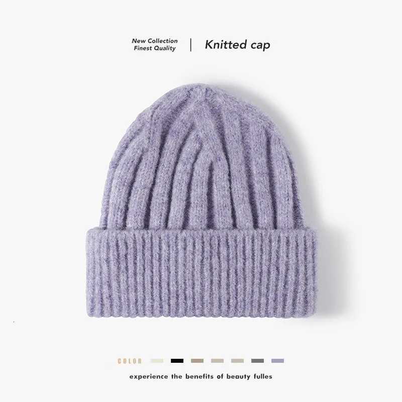 Beanie/Skull Caps Autumn and Winter Thickened Warm Ear-Protecting Brimless Jacquard Knit Hat for Men and Women Suitable for Outdoor Use Q261017