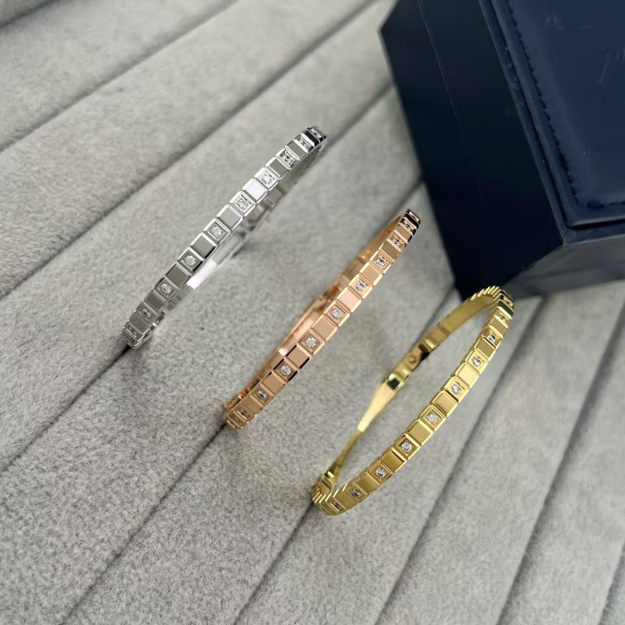 Chopardlies Chopardity Jewelry Designer Chopars Happy Diamond Luxury Bracelet For Woman Men Luxe Bangle New Plaid Diamond Bracelet Is Now Available