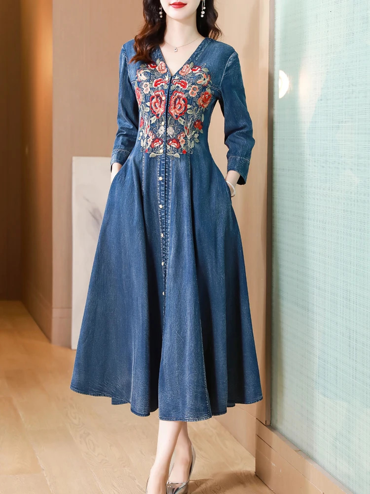TIYIHAILEYLong MidCalf Single Breasted Denim Dress for Women Chinese Style Embroidery Vintage Autumn 2025 M4X 261015