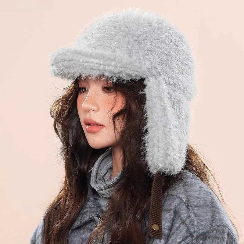Trapper Hats New Korean Atmosphere Plush Bomber Hats for Women Winter Outdoor Riding Warm Ear Protection Versatile Retro Pilot Caps MenT261017