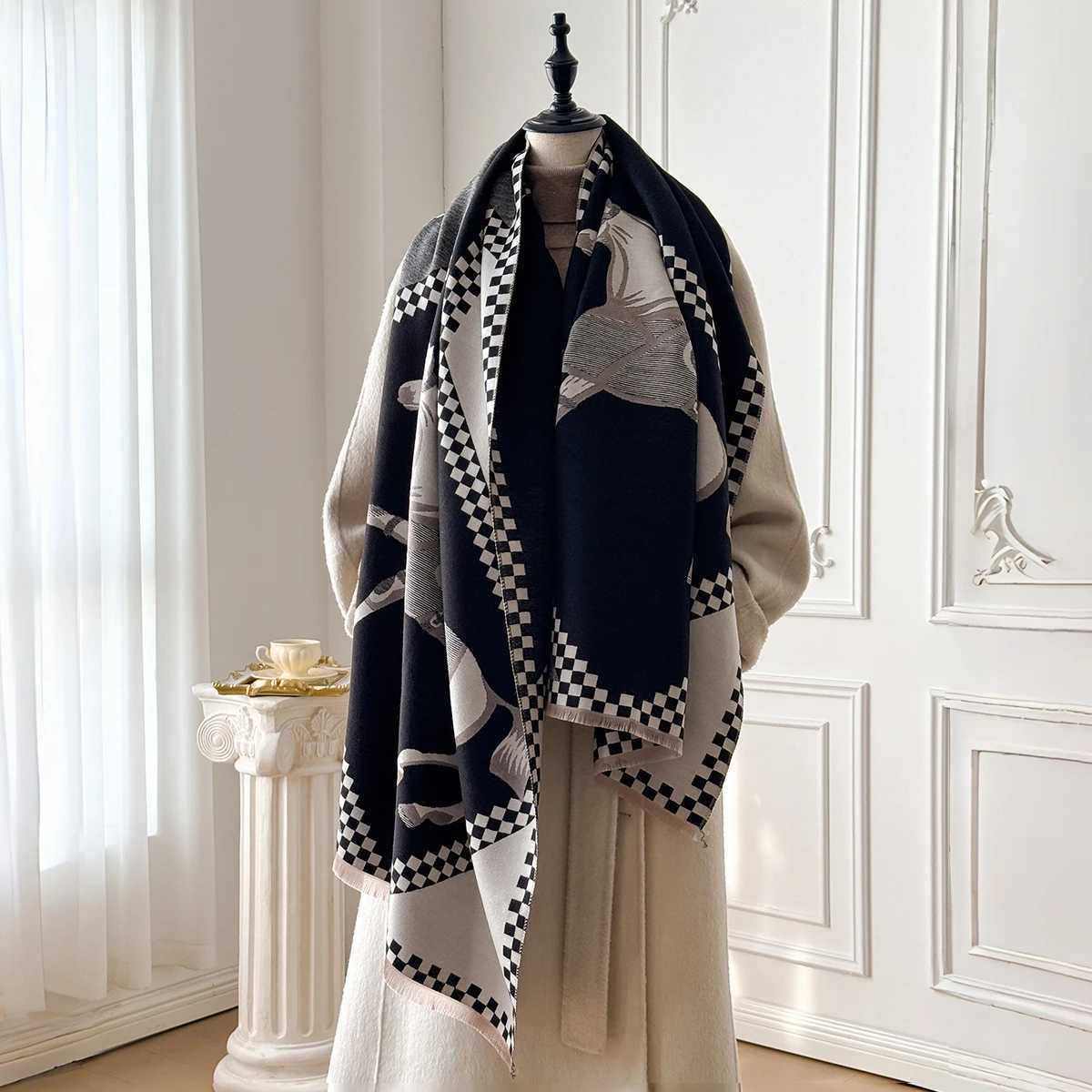 Luxury Women's Thick Faux Cashmere Scarf - Winter Warm Vintage Plaid Warhorse Print Soft Shawl for Travel Daily Wear S261017GL7M