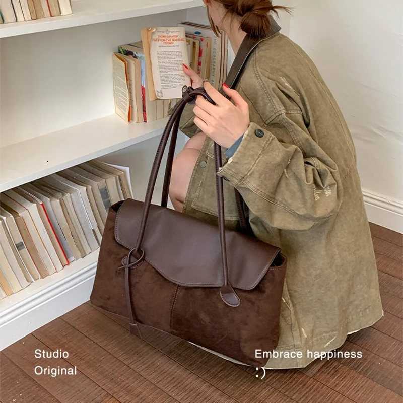 Designer Shoder Totes Suede Vintage Wen Bag 2026 Spld Faux Leather Top Handle Handbag Large Capacity Cmuter Underarm Purse J261016
