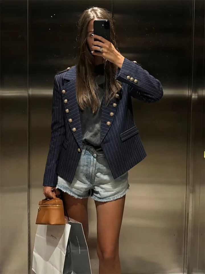 Slim Fit Women Striped Cropped Suit Jacket Notched Lapel Double Breasted Metal Buttons Vintage Military Blazer Fall Outerwear 261015
