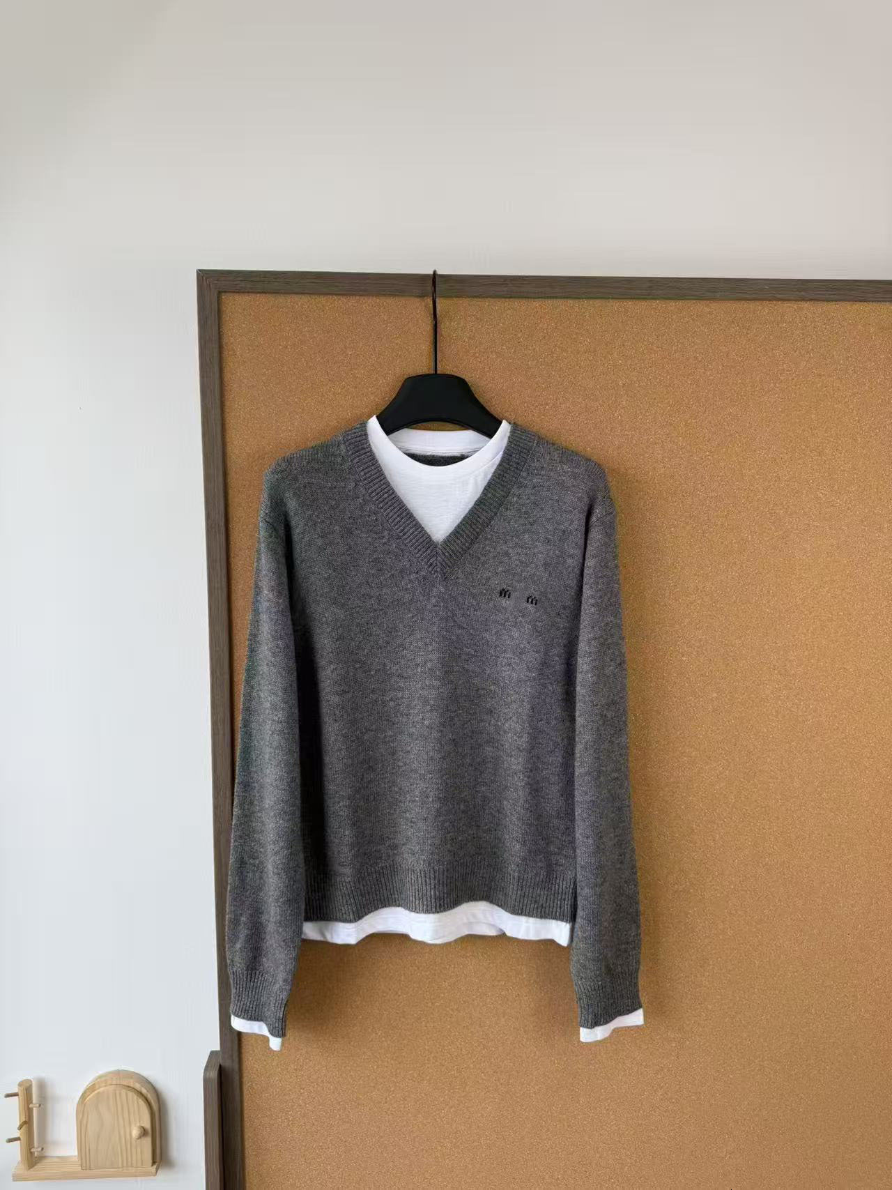 Designer Women's Autumn Winter New Stylish Versatile Long-Sleeved Knit Sweater With Letter Embroidery And c720