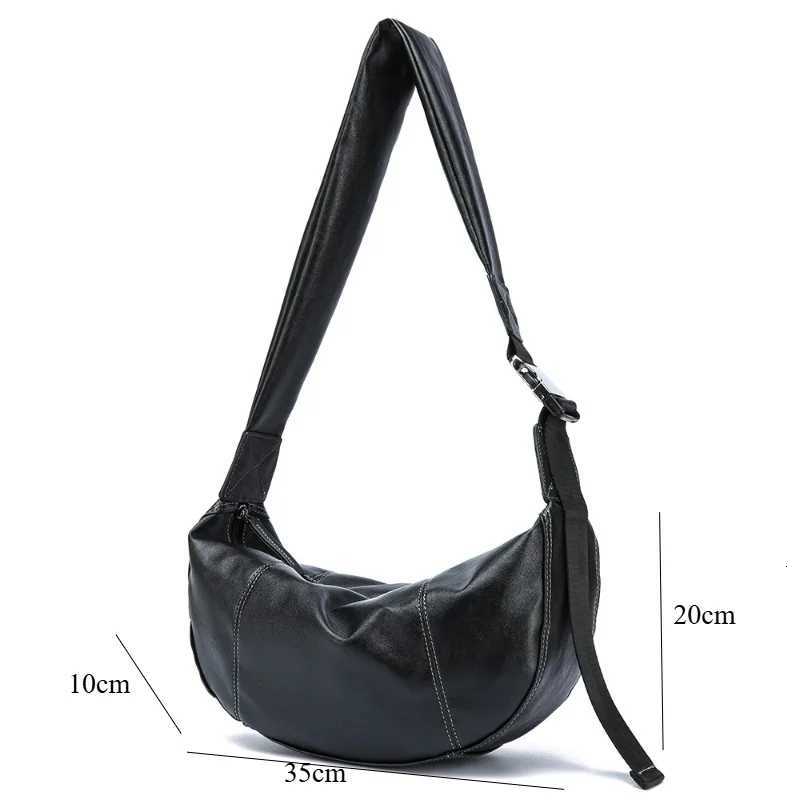 Designer Men New Totes Crossbody 2026 Bag Fi Design Dumpling Shoder Bags Men Large Capacity Hobos Vintage Soft Leather Crossbody Bags J261016