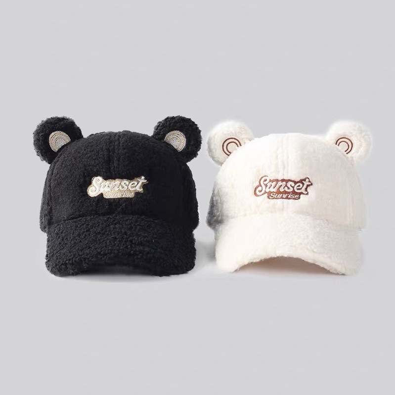 Japanese-style cute lamb wool baseball cap with bear ears, unisex, winter warm plush duckbill cap, versatile trendy hat, adorable