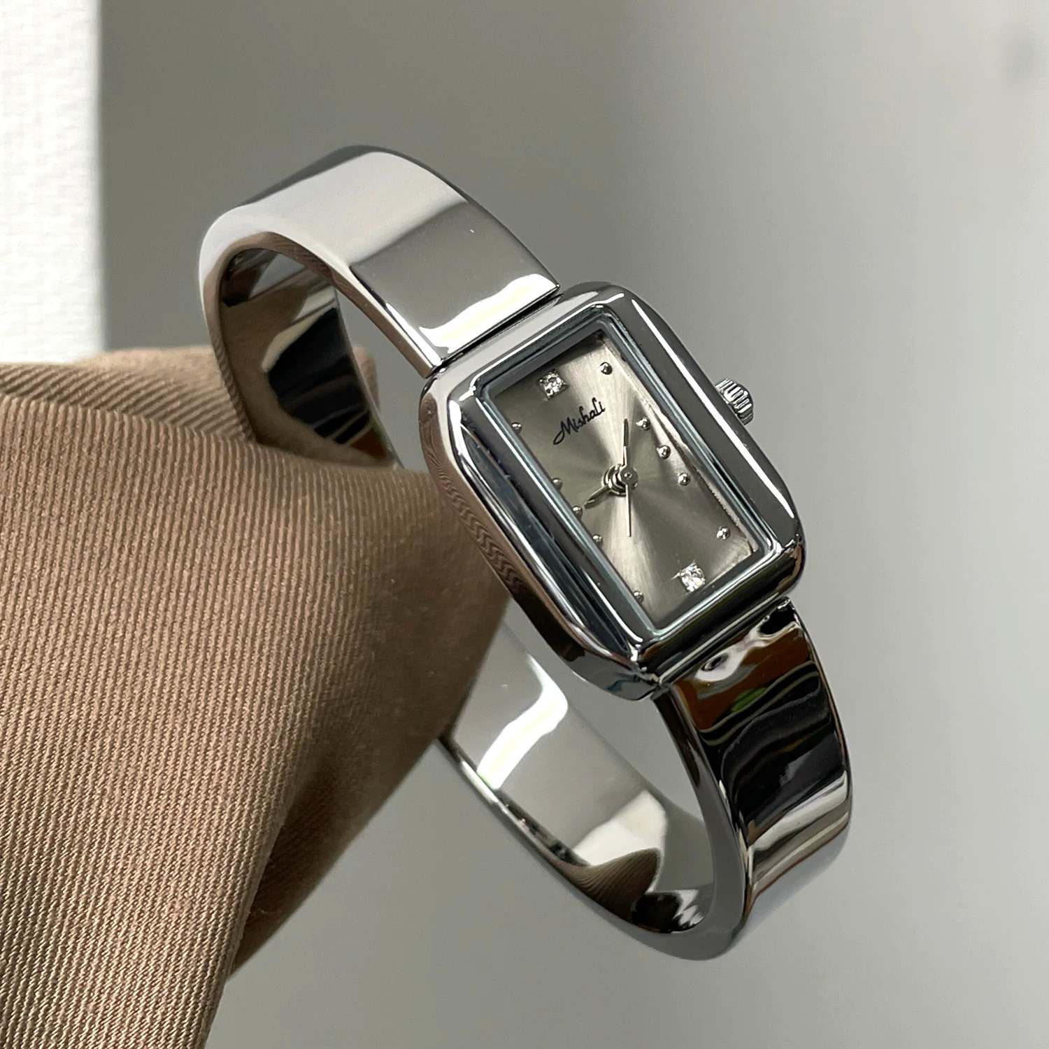 Designer exquisite ladies' wristwatch Milisa's new retro minimalist fashionable women's watch bracelet-style wristwatch high-end vers