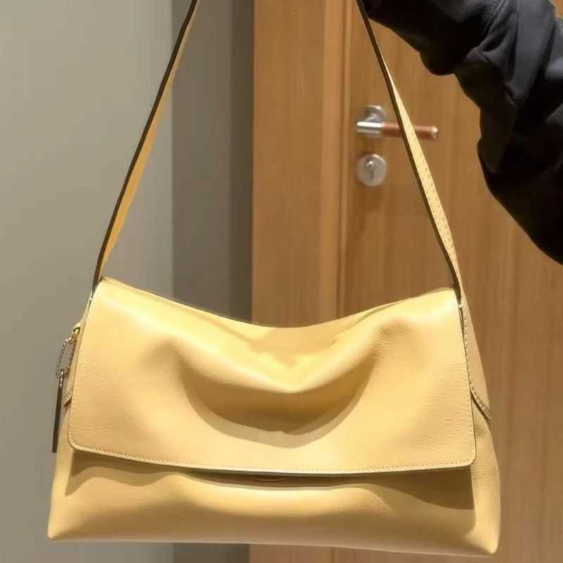 Evening Bags Soft Leather Flap Shoulder Bag Minimalist Solid Color Underarm Handbag Women Elegant Large Capacity Casual Commuter Shopping Bag H26101