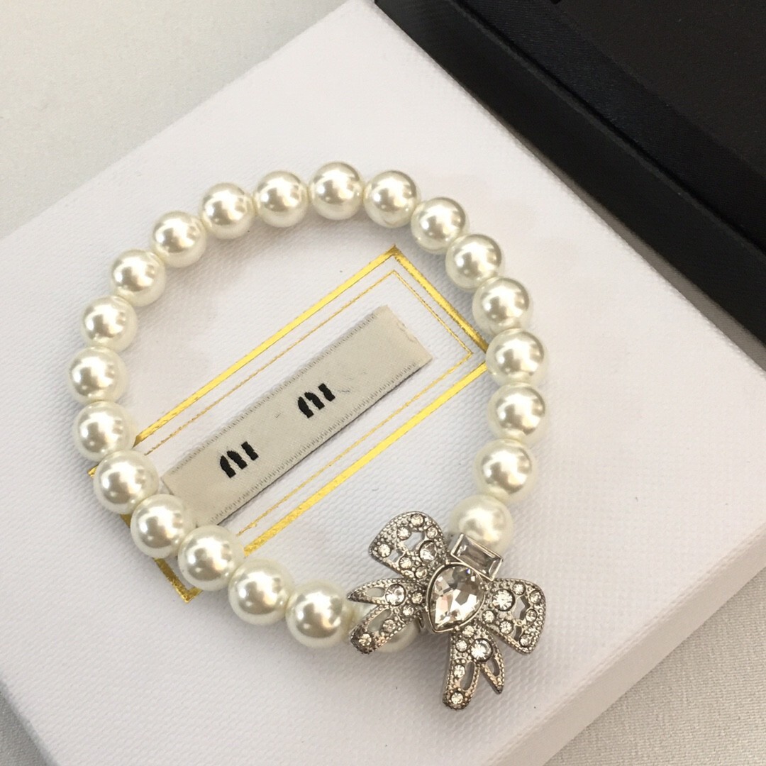 M necklace Miaojia's new high-end version of the bowknot pearl bracelet for women, elegant and luxurious, original design with hidden clasp
