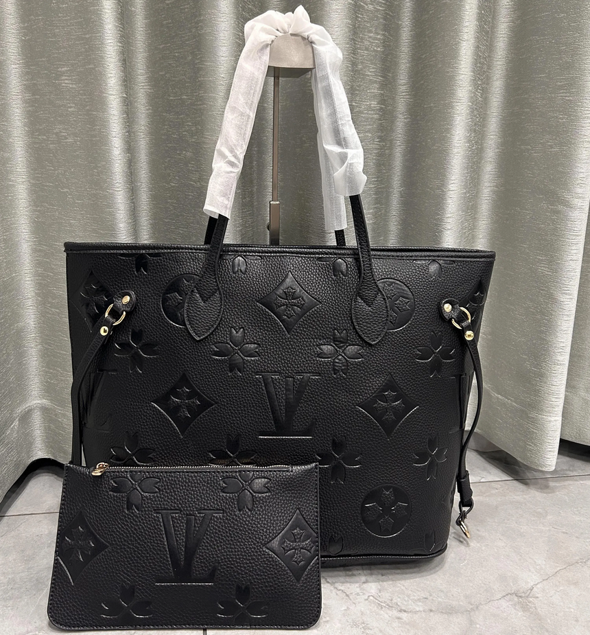 Sac de designer 2pcs Set Fleur en relief Femmes Bandoulière Sac à main Sacs à bandoulière Composite Embrayage Sac fourre-tout Shopping Porte-monn