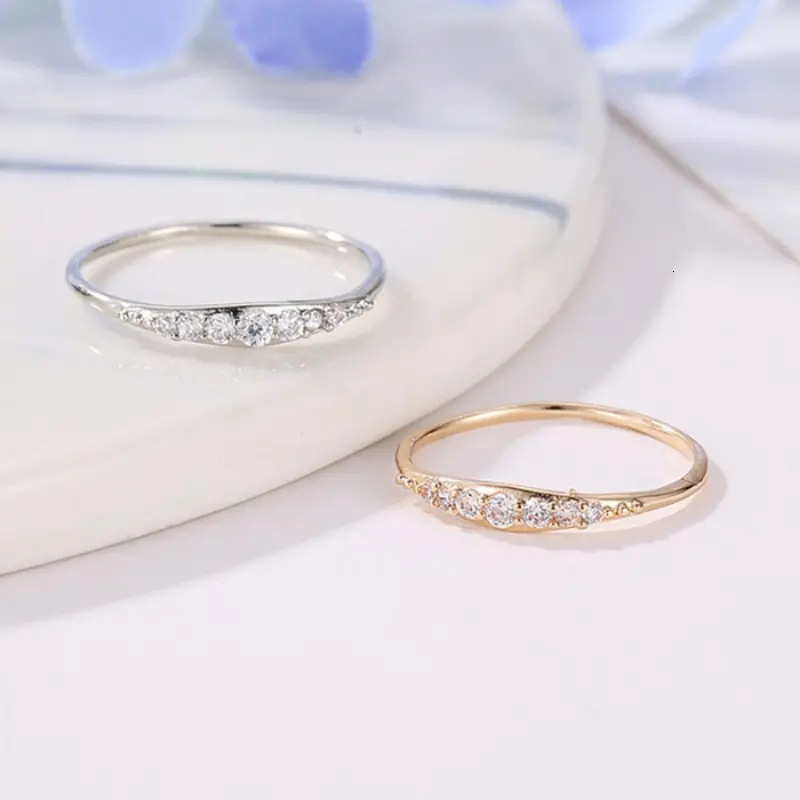 Huitan's Best-Selling Zirconia European And American Fashion Design Engagement Ring, Cross-Border Supply, Simple Women's Jewelry