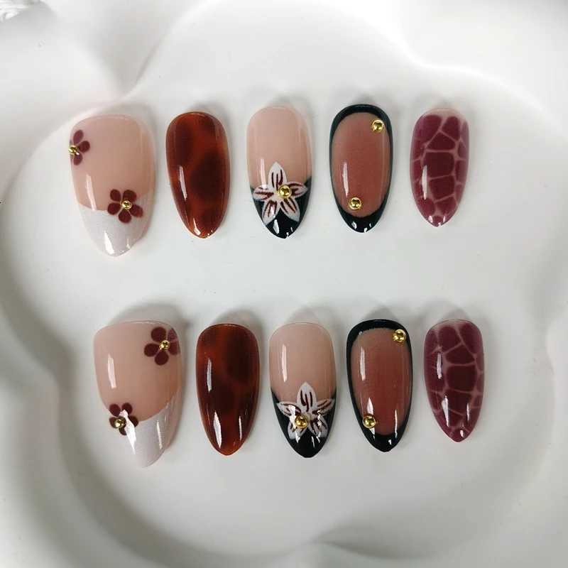 False Nails 10Pcs 3D Flower with Pearl Short Almond-shaped Wearable Nail Art High-end Leopard Print French Nails Stickers Press on Nails Q261017