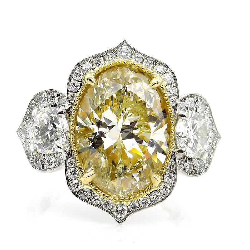 Huitanrili Magazine-Style Accessories: Exquisite Two-Tone Electroplated Yellow Diamond Cubic Zirconia Ring, A Luxurious Piece Of Jewelry For Proposa