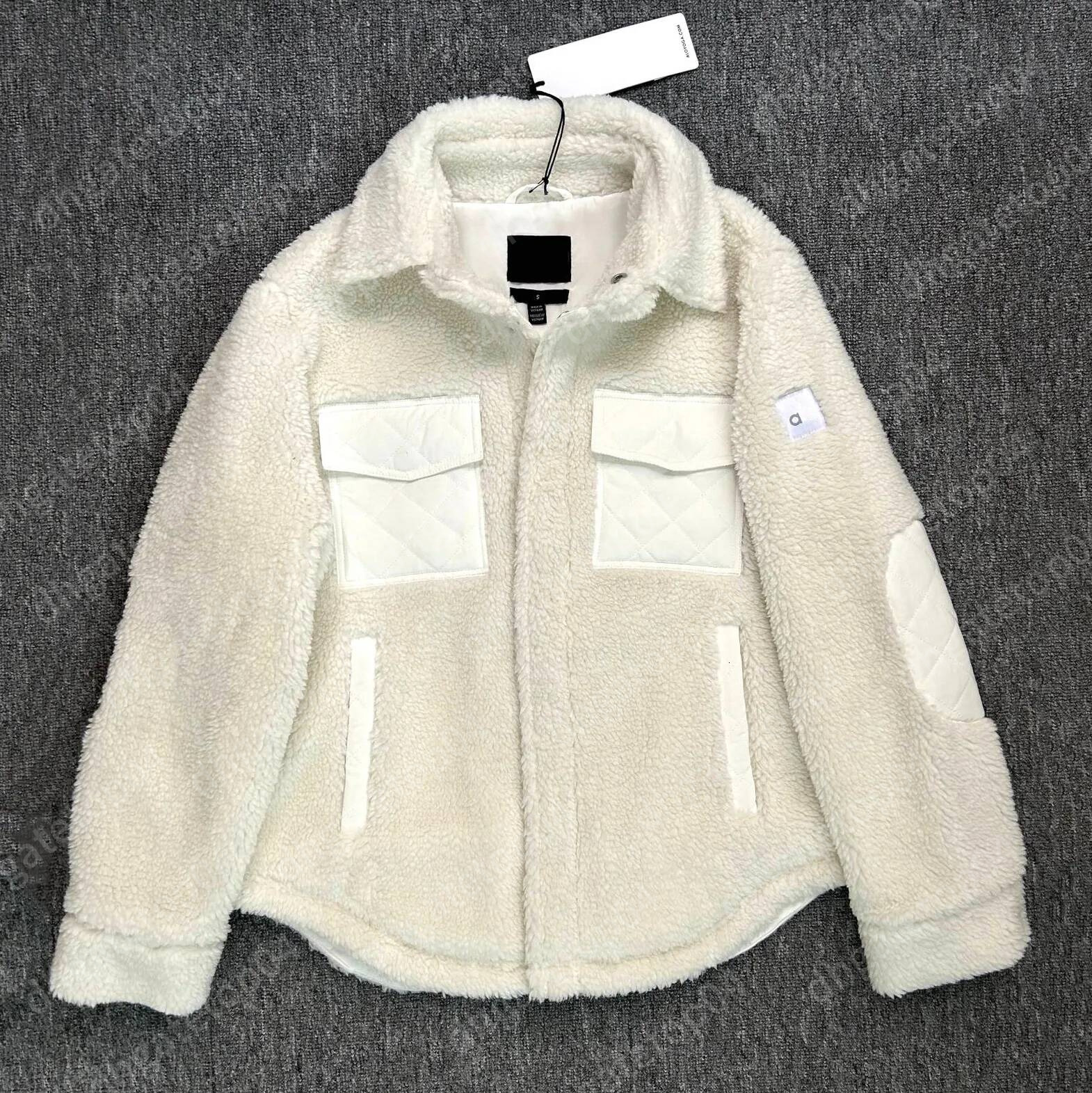 26 top Designer Womens Aalloo Jacket Brown Lamhair Hooded Coat Lamb Wool Zipper Coat Hooded Yoga Clothes Women's Winter Short Padded Warm Cotto