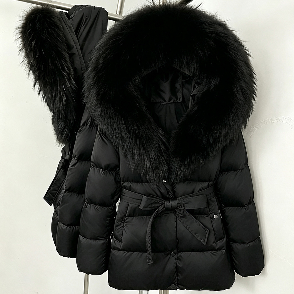 Autumn and winter loose-fitting drawstring-stylethickened hooded down jacket for womenfeaturing a retro design and a natural, genuiner collar