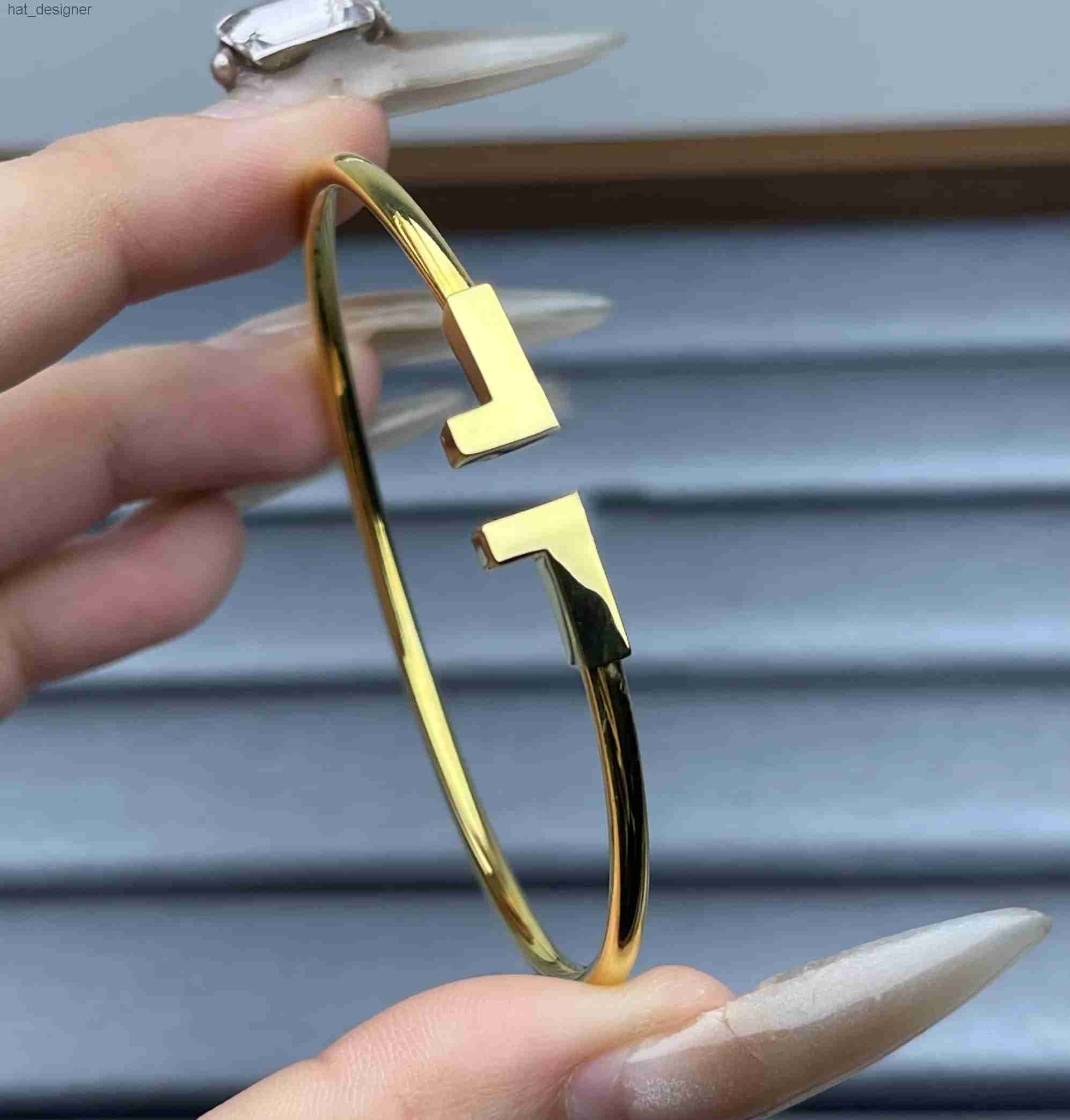 Letter bracelet Luxury Designer Bracelet Elastic Open Cuff Letter T Double T-shaped Bracelet 18K gold Bracelets Bangles For Women Hip-hop trendy sty