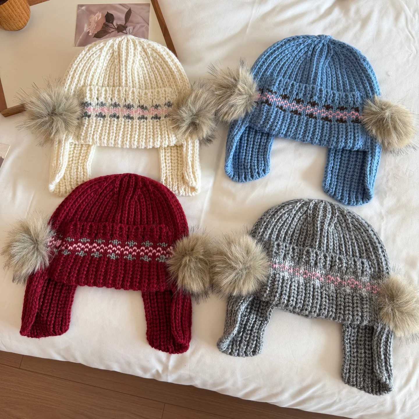 Beanie/Skull Caps Warm Thick Knitted Woolen Hat for Men And Women Ethnic Style with Wool Ball Ear Protection Autumn Winter Fashion Accessory Q261017