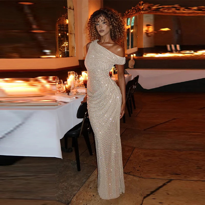 Elegant One Shoulder Sequins Party Dress Chic Sexy Backless Fold n Slim Fit Female Long Gown Party Evening Outfits 261016