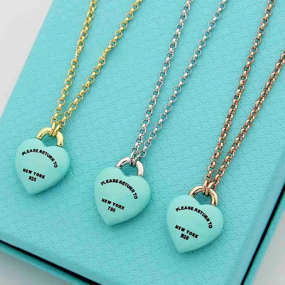 Gold Silver Luxury Designer Bracelet Green Color Heart Pendant Stainless Steel Women's Necklace Sets For Wedding Party Gift