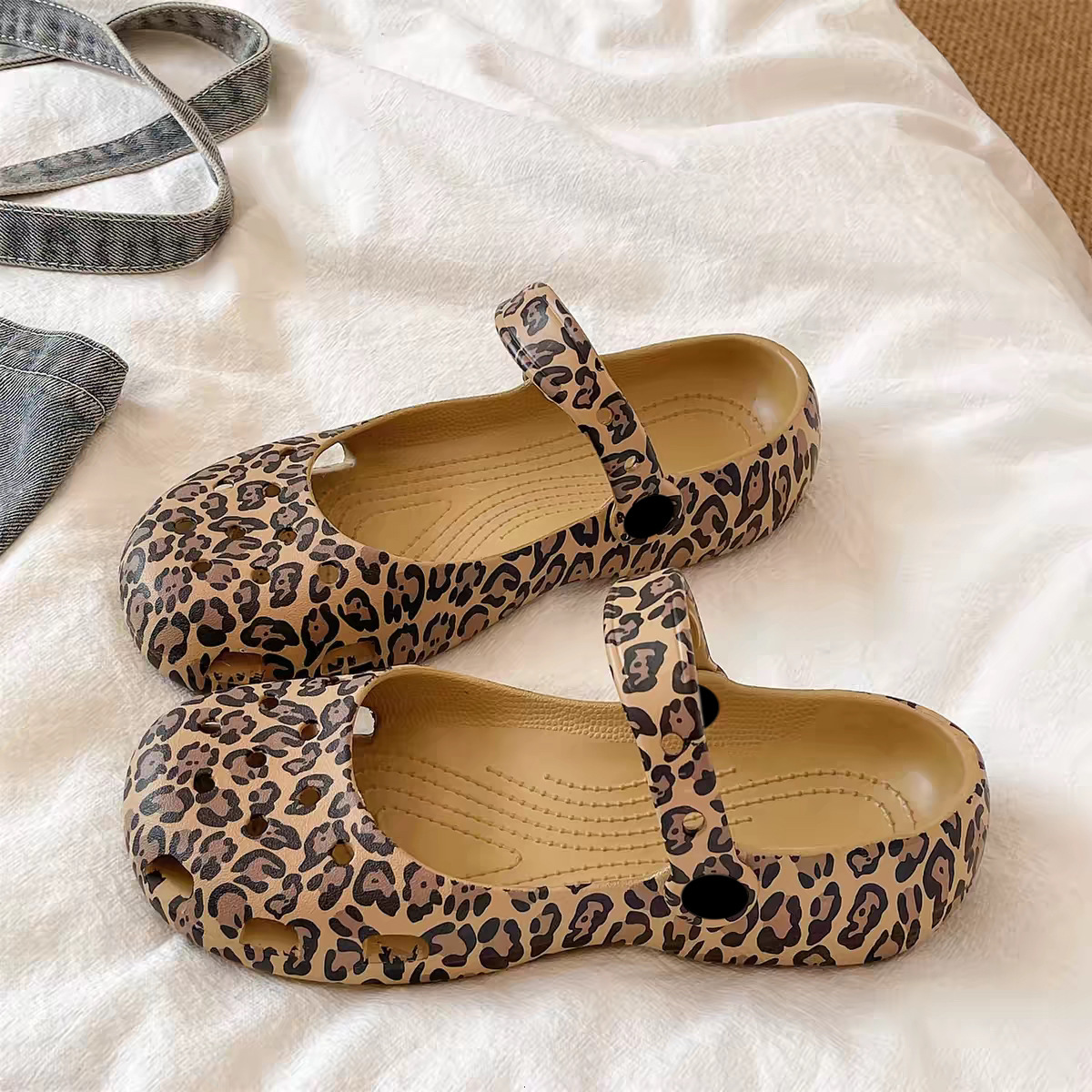 Popular leopard print ballet clogs, fashionable and versatile, made of EVA material, non-slip, odor-resistant ddmykukumalu
