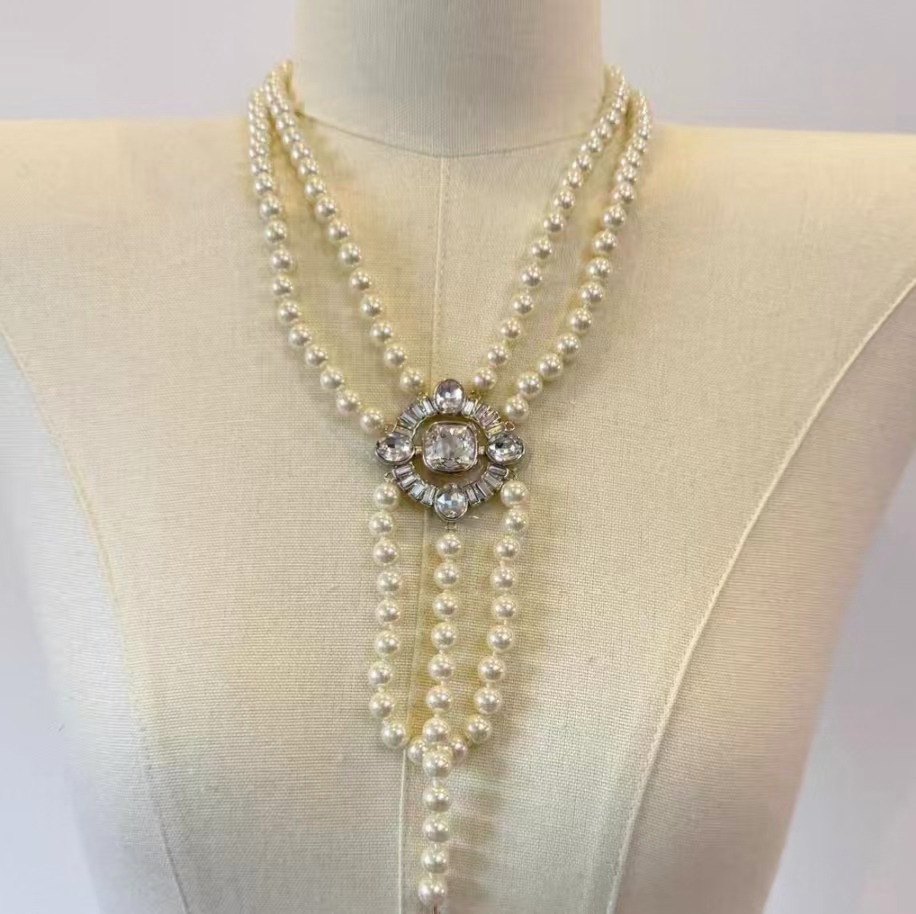 New Women Fashion Necklace High Quality Gold Plated Bling CZ Black Letter Pearl Chain Necklace for Girls Women Nice Gift for Party Wedding