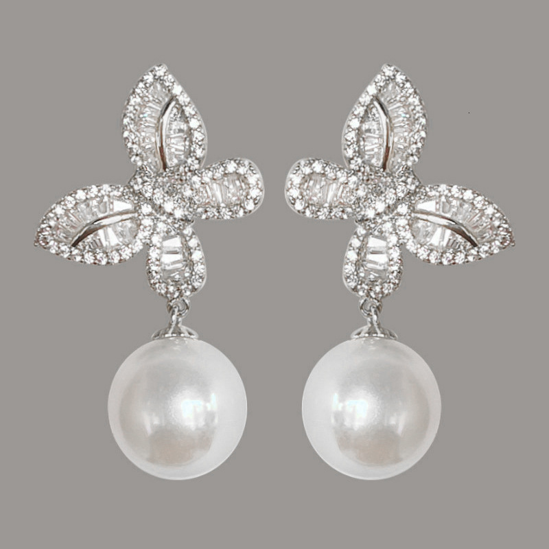 Huitan Butterfly-Shaped Earrings With Cubic Zirconia Faux Pearl Accents, Elegant Fashionable, A Trendy Popular Design In The Japanese And Korean Sty